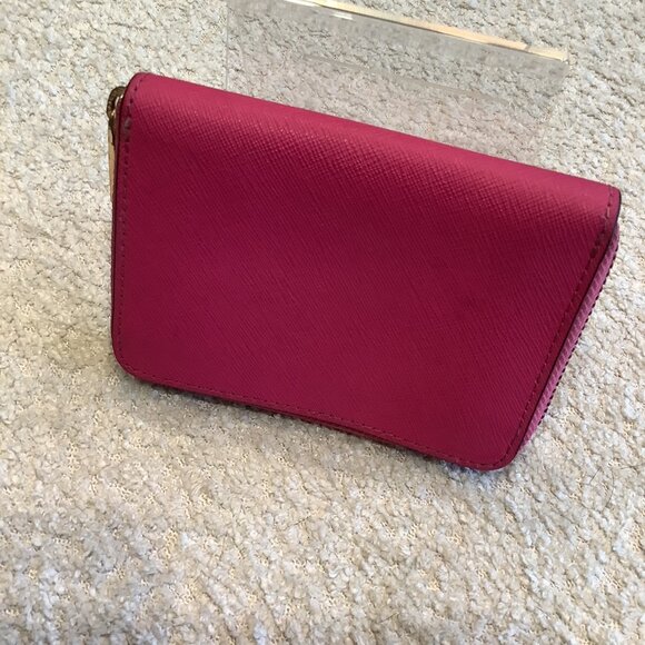 Gorgeous Bright Pink Tory Burch Wallet - Picture 2 of 6